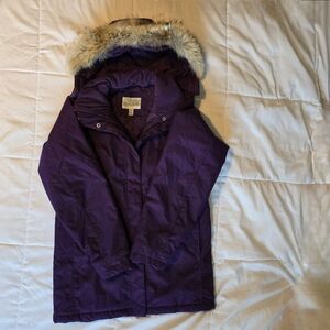Cabela's Woman's Winter Coat with Fur Lined Hood size S petite